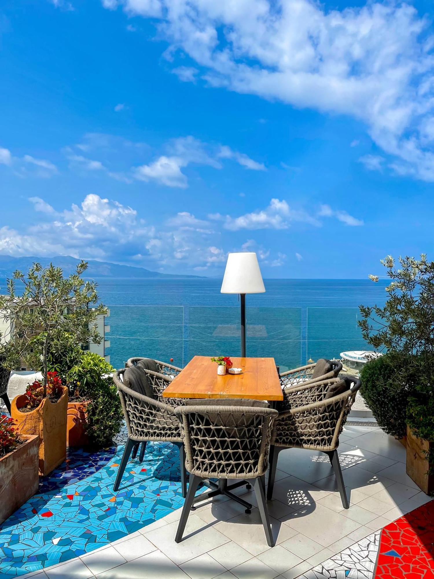 Hotel Bougainville Bay
