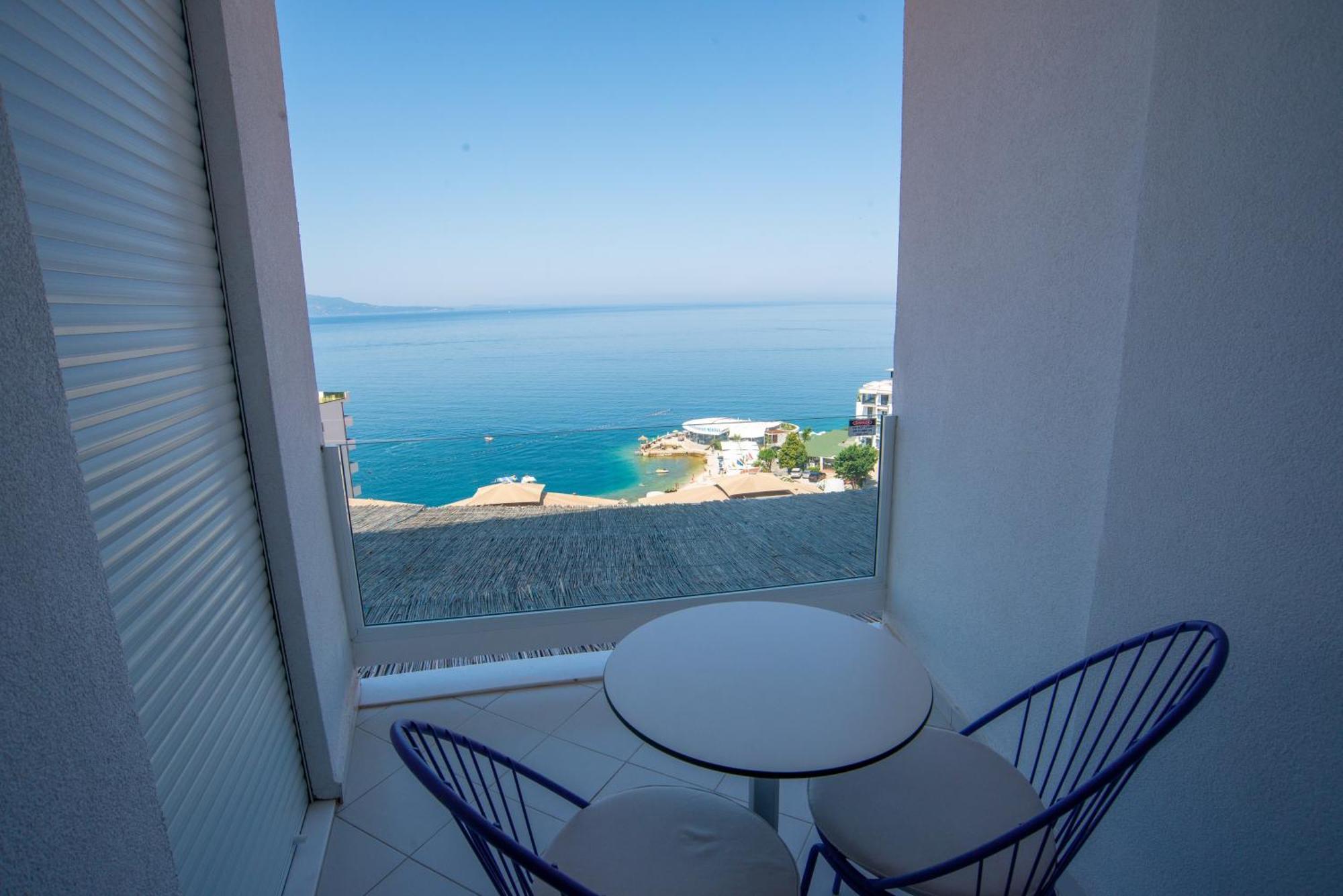 Bougainville Bay 5* Sarandë