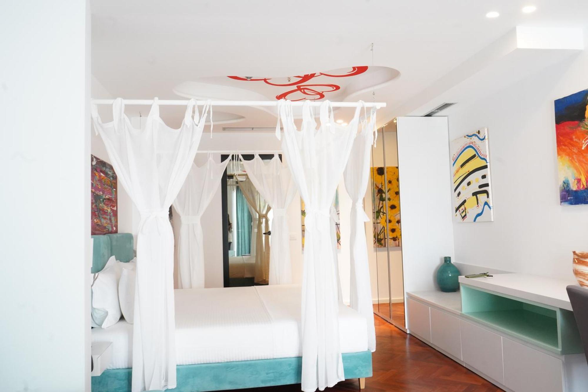 Bougainville Bay 5* Sarandë